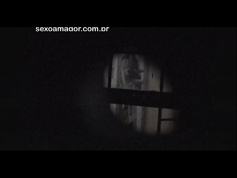 ❤️ Блондинку тайно снимает на видео соседский вуайерист, спрятанный за полыми кирпичами ❤❌ Порнушка на нашем сайте xxxpornimages.ru