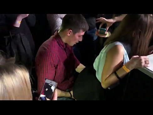 ❤️ Настоящий секс в русском ночном клубе. 18-летняя русская девушка в анал и влагалище трахается в ночном клубе ❤❌ Порнушка на нашем сайте xxxpornimages.ru